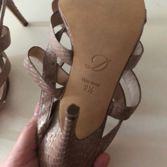 Like New Snakeskin Delman Sandals 9.5 Fit like 9 - Picture 3 of 3